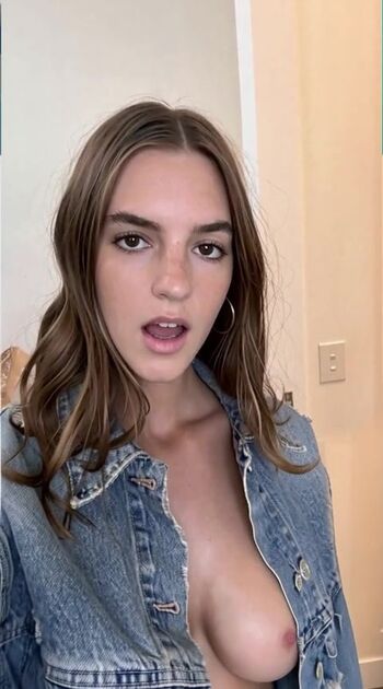 🔥 Emily feld  page leaked private photo uncensored full