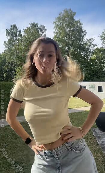 🔥 Emily maurer leaked private photo uncensored full