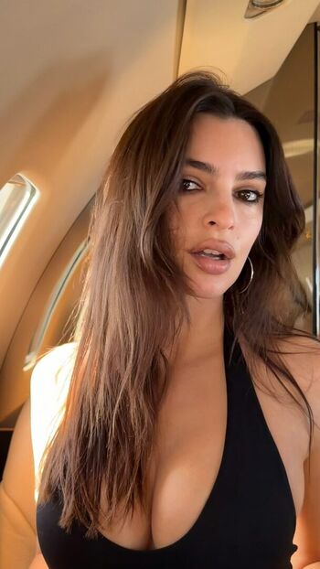 🔥 Emily ratajkowski  page leaked private photo uncensored full