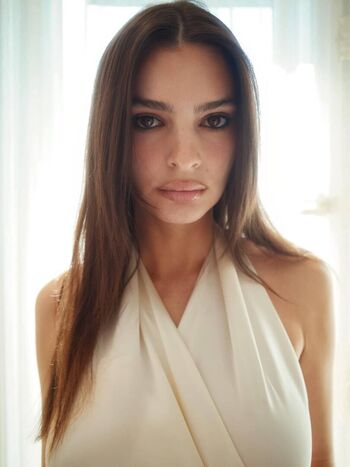 🔥 Emily ratajkowski  page leaked private photo uncensored full