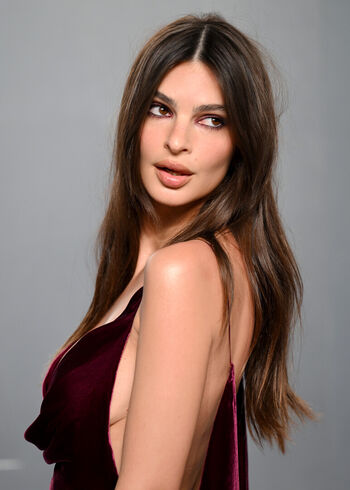 🔥 Emily ratajkowski  page leaked private photo uncensored full