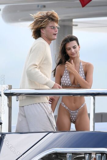 🔥 Emily ratajkowski  page leaked private photo uncensored full