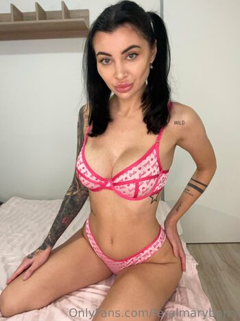 🔥 Feralmaryberry leaked private photo uncensored full