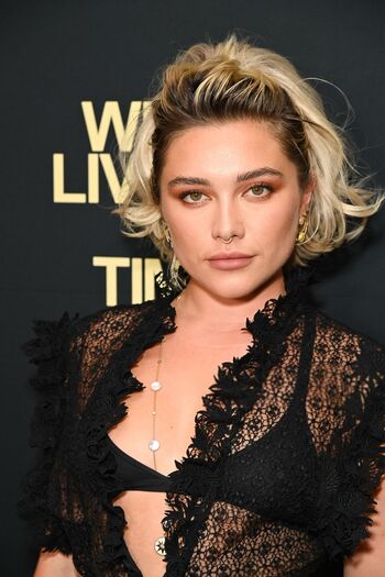 🔥 Florence pugh leaked private photo uncensored full