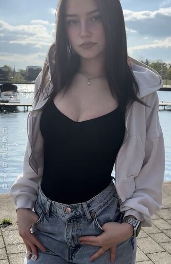 🔥 Hannahluisienne page leaked private photo uncensored full
