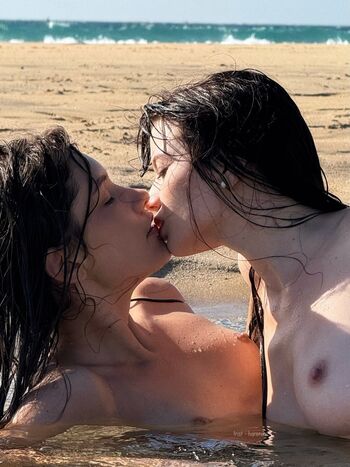 🔥 Hareniks page leaked private photo uncensored full