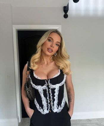 🔥 Helen flanagan leaked private photo uncensored full