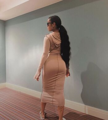 🔥 Hermusicofficial leaked private photo uncensored full
