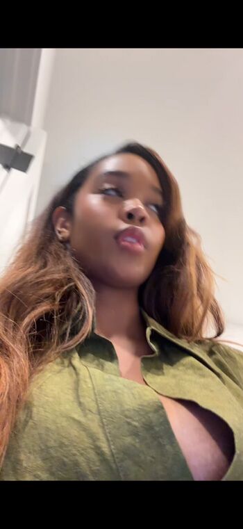 🔥 Hermusicofficial leaked private photo uncensored full