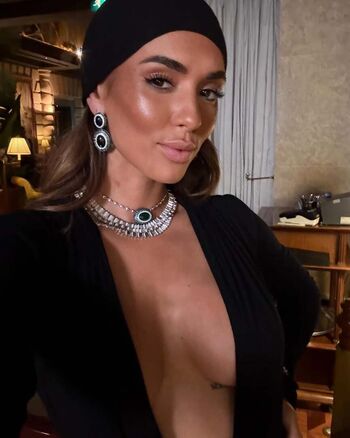 🔥 Hilona gos page leaked private photo uncensored full