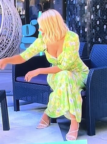 🔥 Holly willoughby page leaked private photo uncensored full