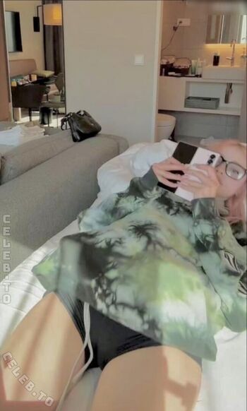 🔥 Honeypuu  page leaked private photo uncensored full