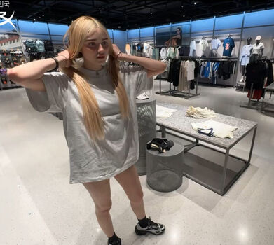 🔥 Honeypuu leaked private photo uncensored full