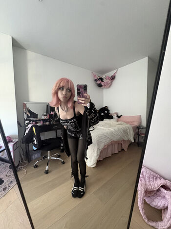 🔥 Iluvmeww page leaked private photo uncensored full