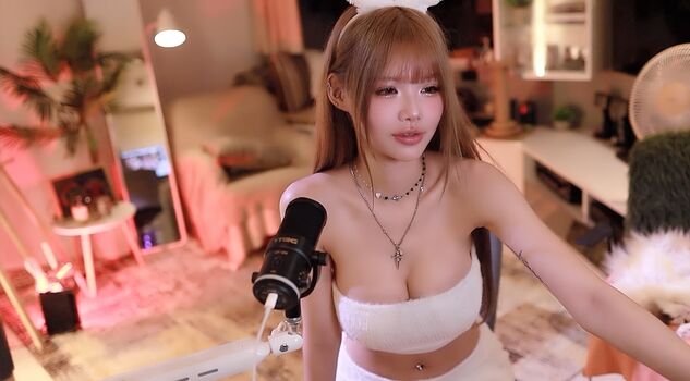 🔥 Irissiri page leaked private photo uncensored full