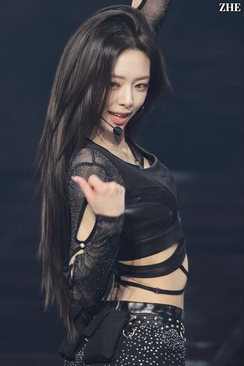 🔥 Itzy all in us page leaked private photo uncensored full