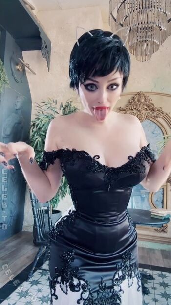 🔥 Lady melamori  page leaked private photo uncensored full