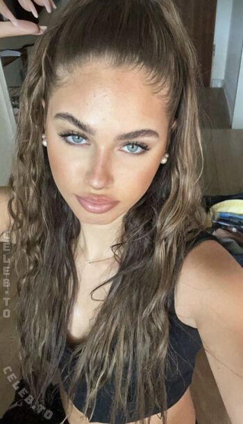 🔥 Laraemiii leaked private photo uncensored full