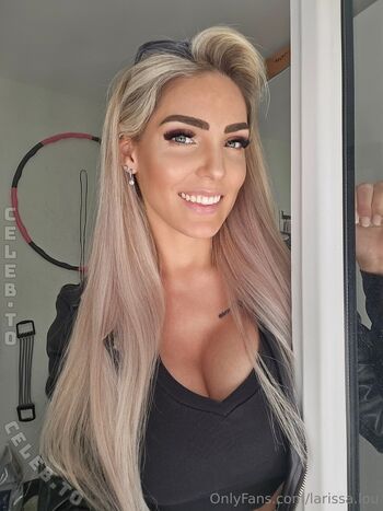 🔥 Larissa lou  page leaked private photo uncensored full