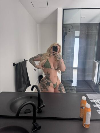 🔥 Laughlyn tomassi leaked private photo uncensored full