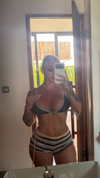 🔥 Laurine   page leaked private photo uncensored full