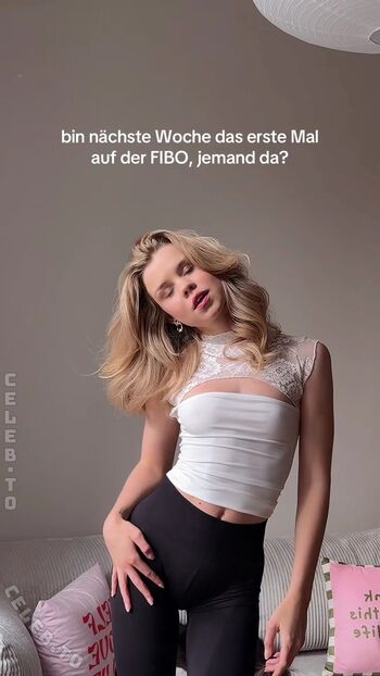 🔥 Lea peach  page leaked private photo uncensored full