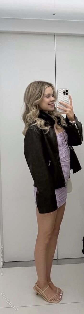 🔥 Lea peach  page leaked private photo uncensored full