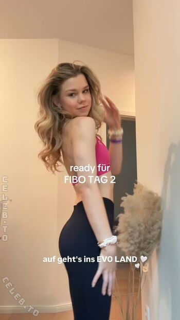 🔥 Lea peach  page leaked private photo uncensored full