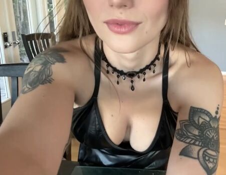 🔥 Lillyxoliver leaked private photo uncensored full