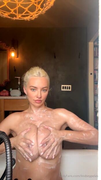 🔥 Lindsay pelas page leaked private photo uncensored full
