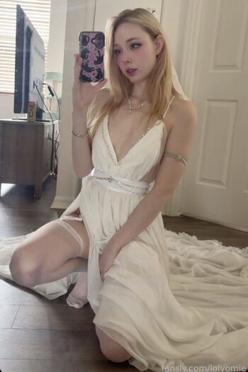 🔥 Lolyomie leaked private photo uncensored full