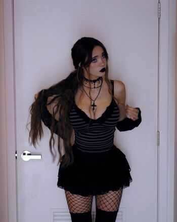 🔥 Lydiaviolet leaked private photo uncensored full