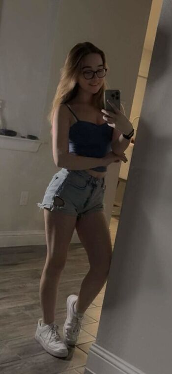 🔥 Lyssaurora page leaked private photo uncensored full