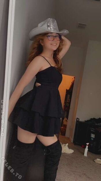 🔥 Lyssaurora page leaked private photo uncensored full