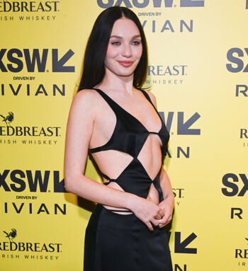 🔥 Maddie ziegler  page leaked private photo uncensored full