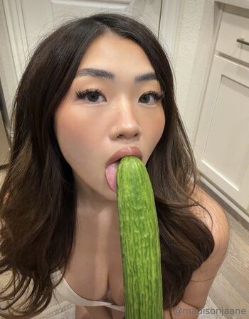 🔥 Madisonjaane  page leaked private photo uncensored full
