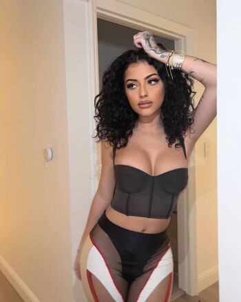 🔥 Malu trevejo  page leaked private photo uncensored full