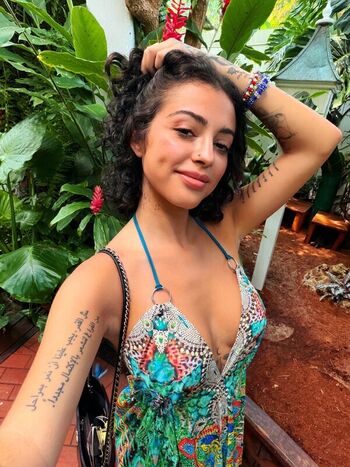 🔥 Malu trevejo  page leaked private photo uncensored full