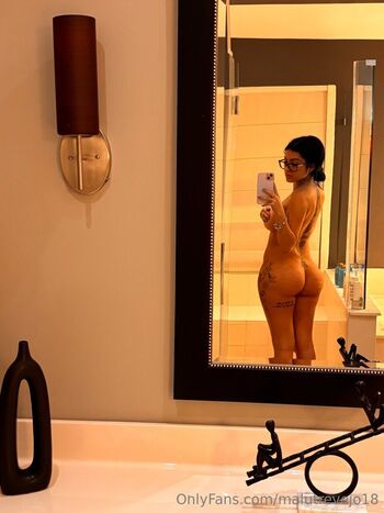 🔥 Malu trevejo  page leaked private photo uncensored full