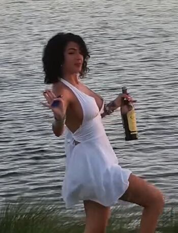 🔥 Malu trevejo  page leaked private photo uncensored full