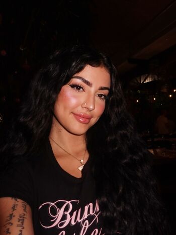 🔥 Malu trevejo  page leaked private photo uncensored full