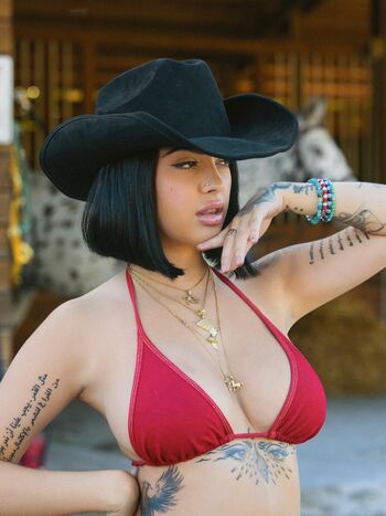 🔥 Malu trevejo  page leaked private photo uncensored full