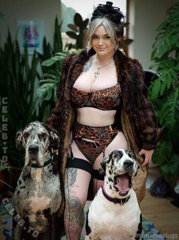 🔥 Mamaplugs  page leaked private photo uncensored full