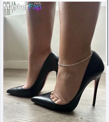 🔥 Marriedandheels leaked private photo uncensored full
