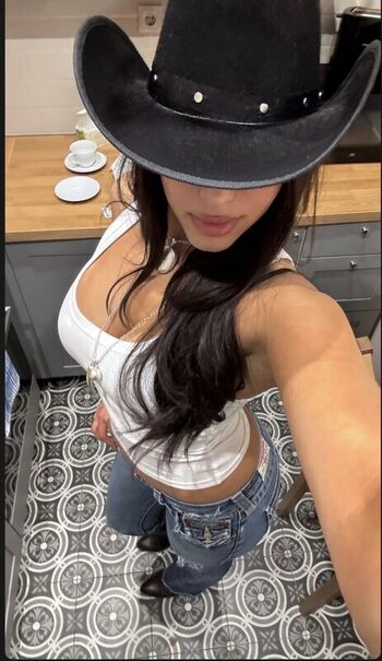 🔥 Maryamazinani leaked private photo uncensored full