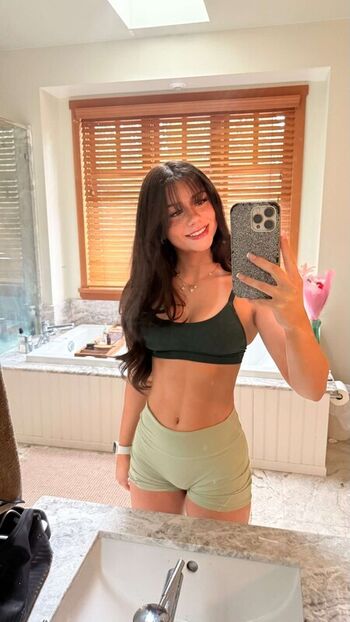 🔥 Mikayla campinos  page leaked private photo uncensored full