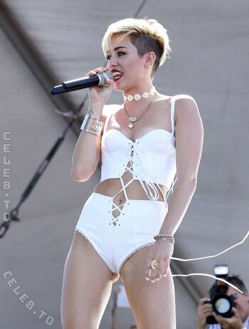 🔥 Miley cyrus page leaked private photo uncensored full
