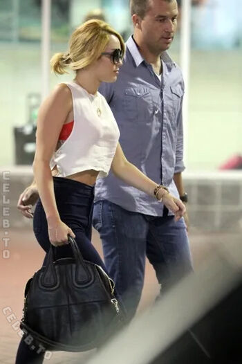 🔥 Miley cyrus leaked private photo uncensored full