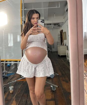 🔥 Millie bobby brown page leaked private photo uncensored full