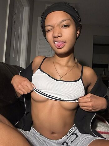 🔥 Missyhollywoodd leaked private photo uncensored full
